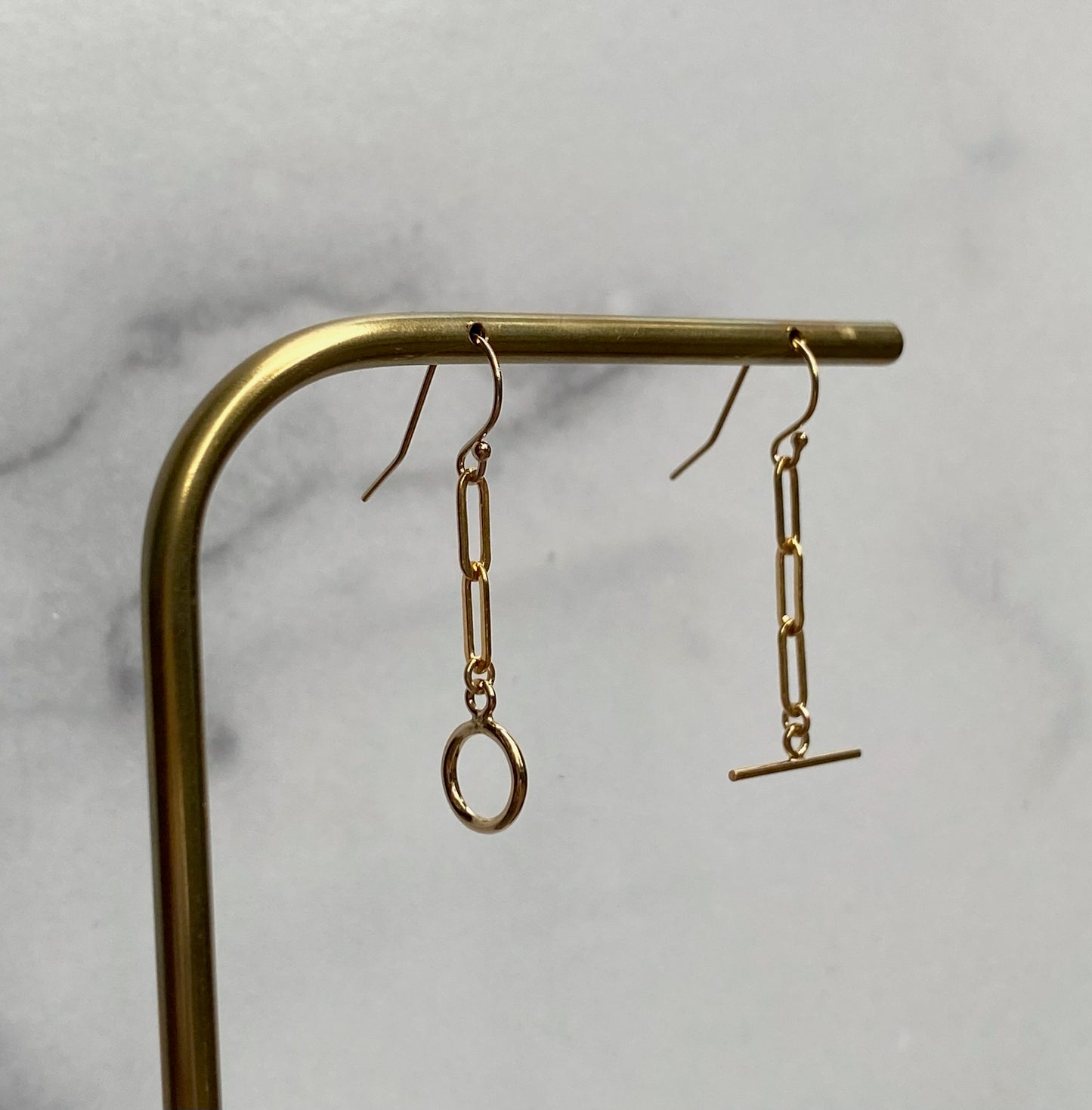 Paperclip chain toggle earrings